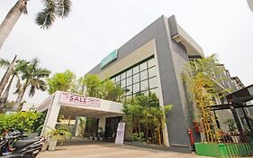 Treebo Grand Legacy Shahenshah